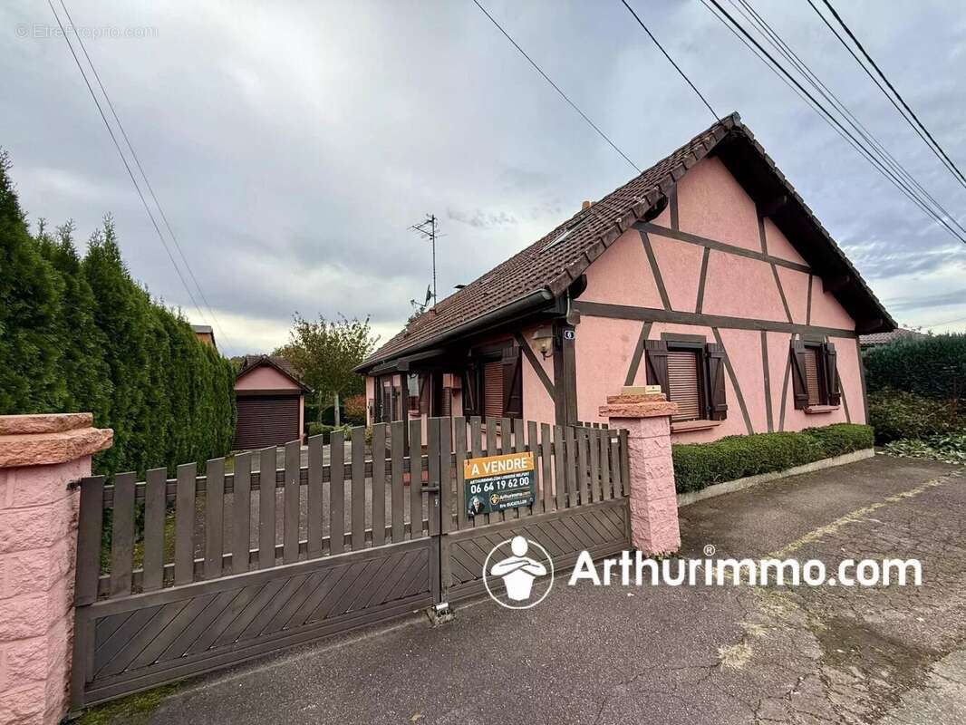 Maison à CHAVANNES-LES-GRANDS