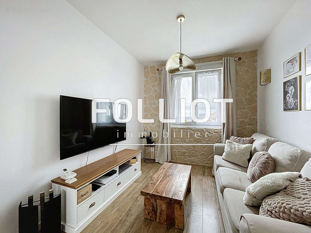 Maison à DONVILLE-LES-BAINS