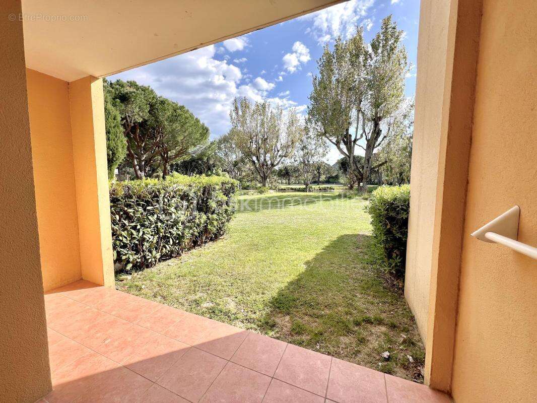 Appartement à MANDELIEU-LA-NAPOULE