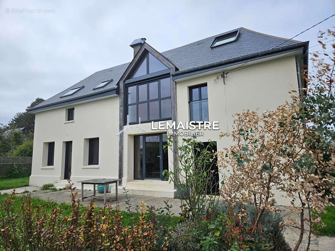 Maison à SAINT-LAURENT-DE-BREVEDENT