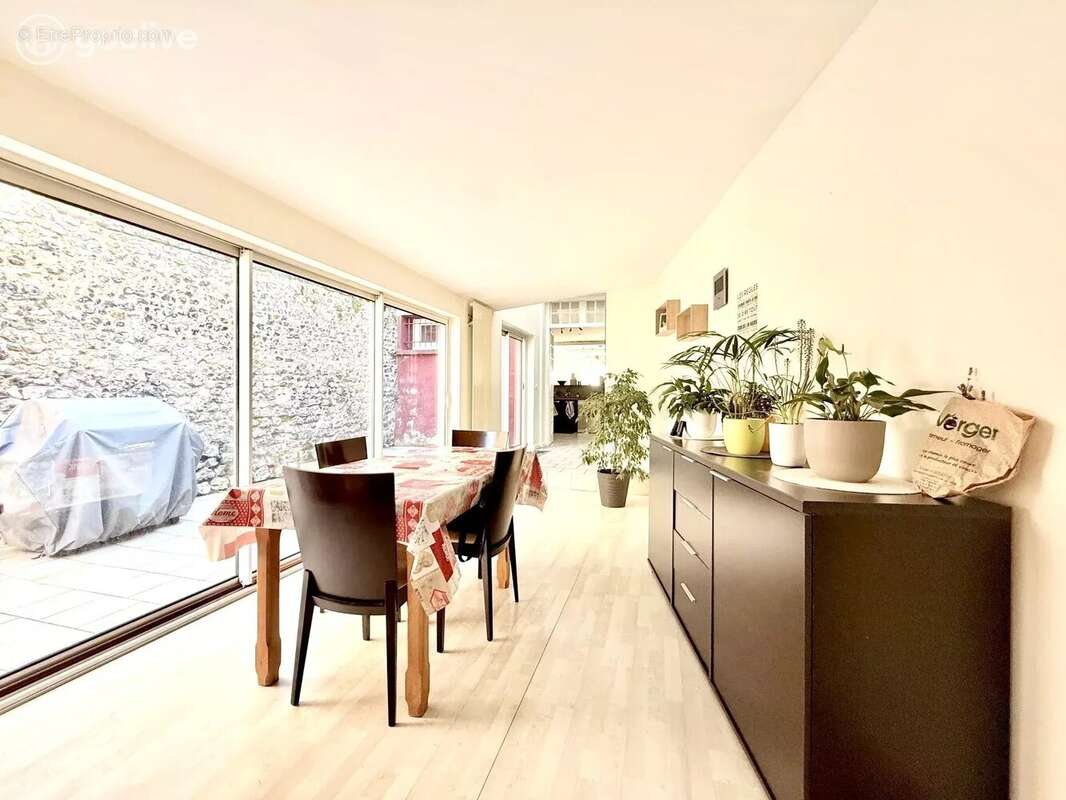 Maison à CANY-BARVILLE