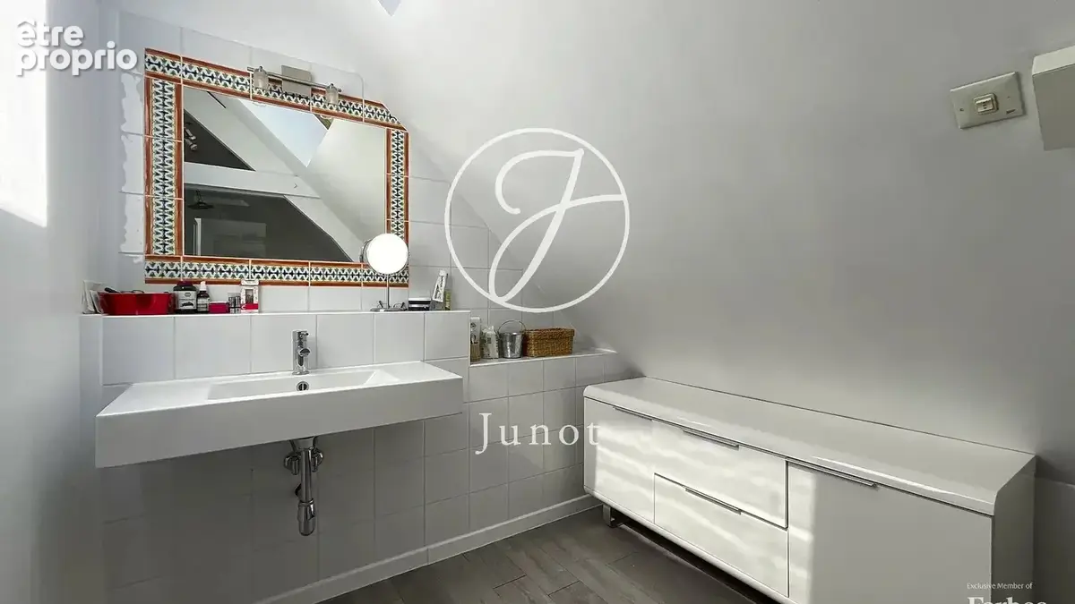Gruson – Ferme au carré à vendre – 178m² - 4 chambres – Bureau - Jardin – Cave – Grange - photo 5