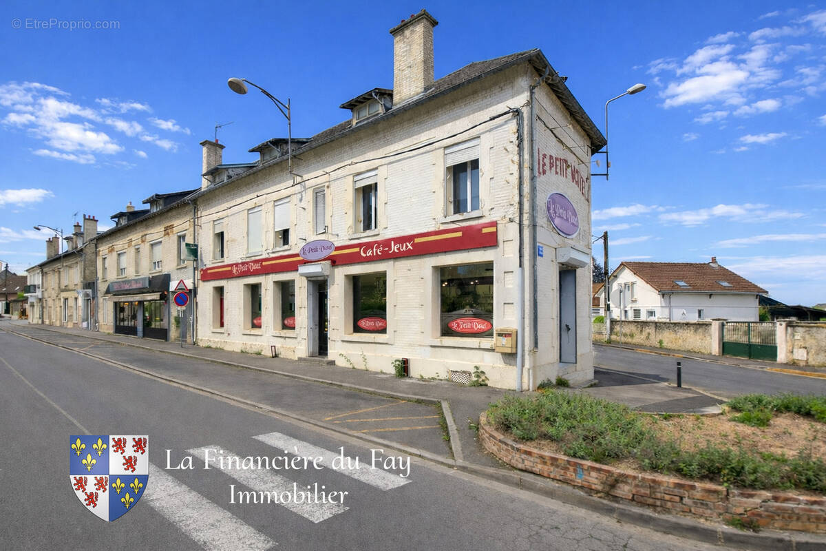 Commerce à CROUY
