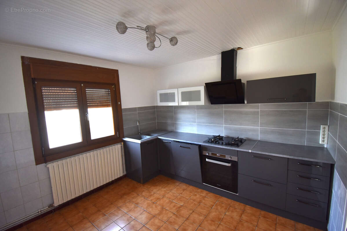 Maison à SAINT-LOUP-SUR-SEMOUSE