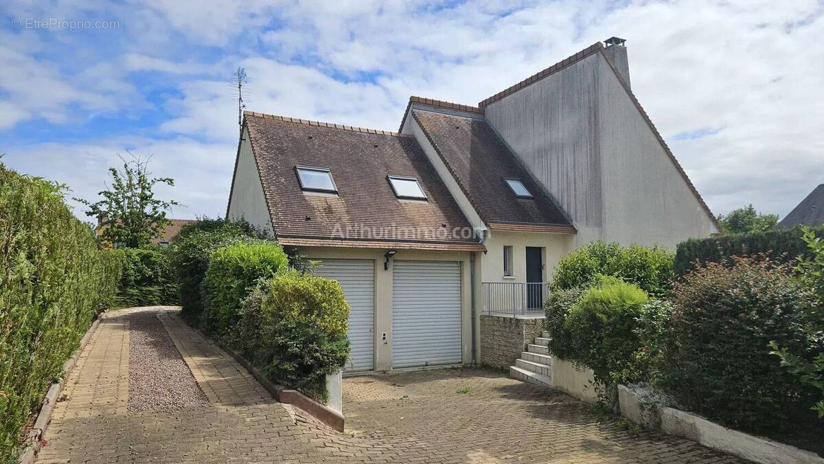 Maison à BENOUVILLE