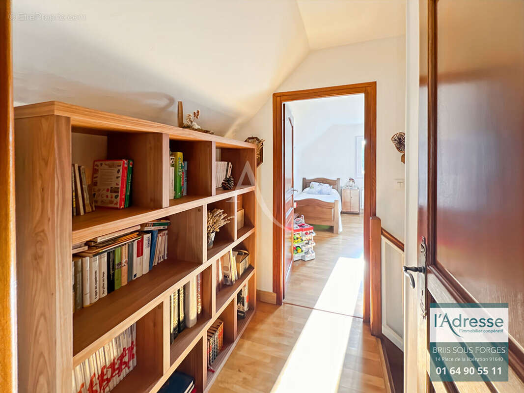 Maison à BRIIS-SOUS-FORGES