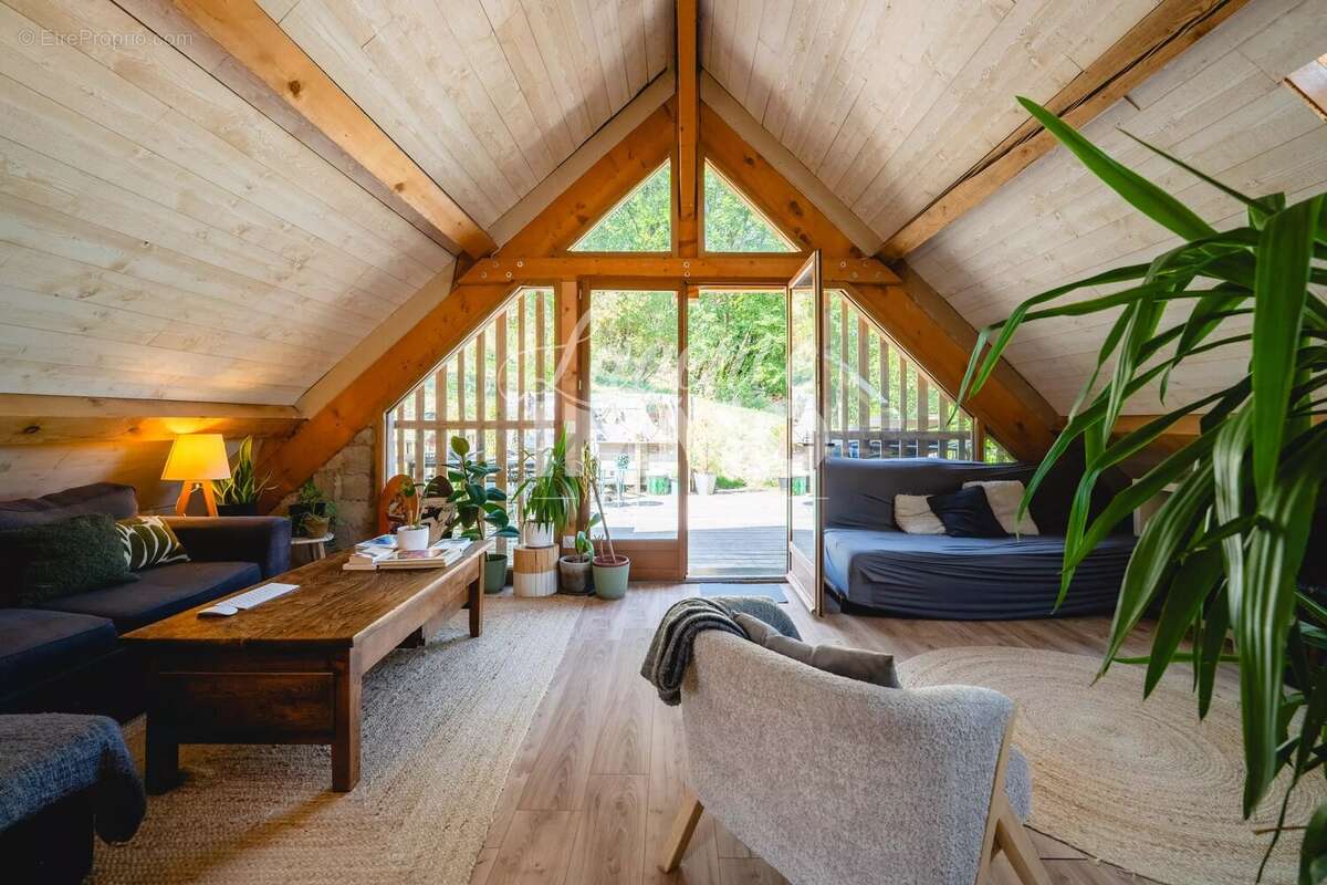 Triplex à DUINGT avec vue lac et grand jardin - photo 7