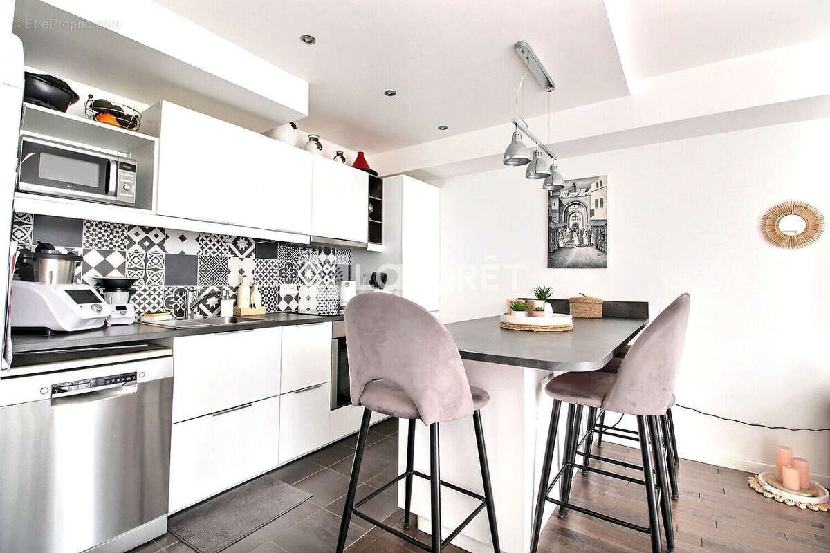 Appartement à GENNEVILLIERS