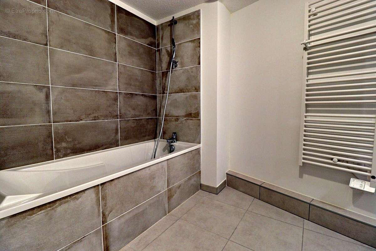 Appartement à GRABELS