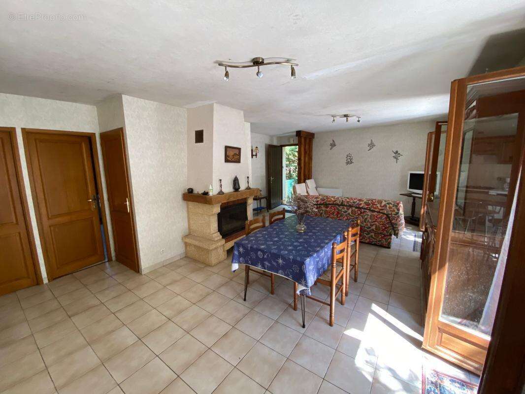 Maison à LES MATHES