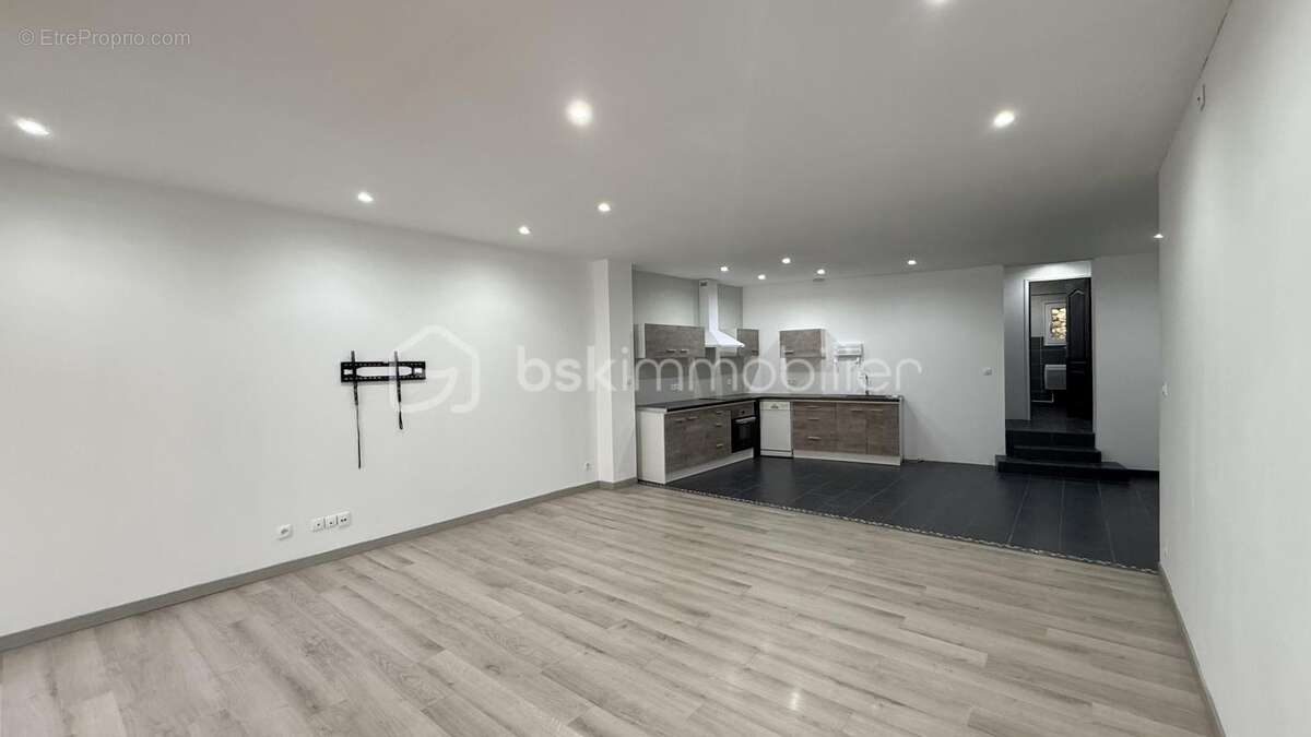 Appartement à THEZAN-LES-BEZIERS
