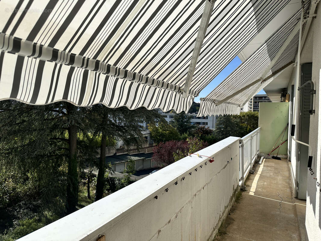 Appartement à SAINT-ETIENNE