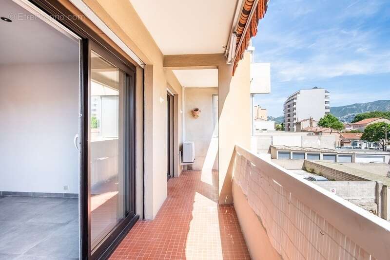 Appartement à MARSEILLE-10E