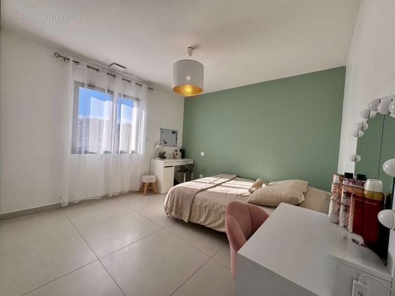 Maison à RIBAUTE-LES-TAVERNES