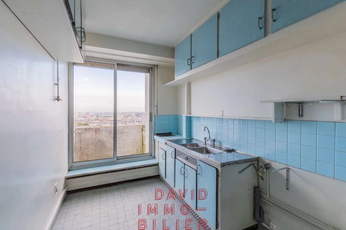 Appartement à PARIS-18E