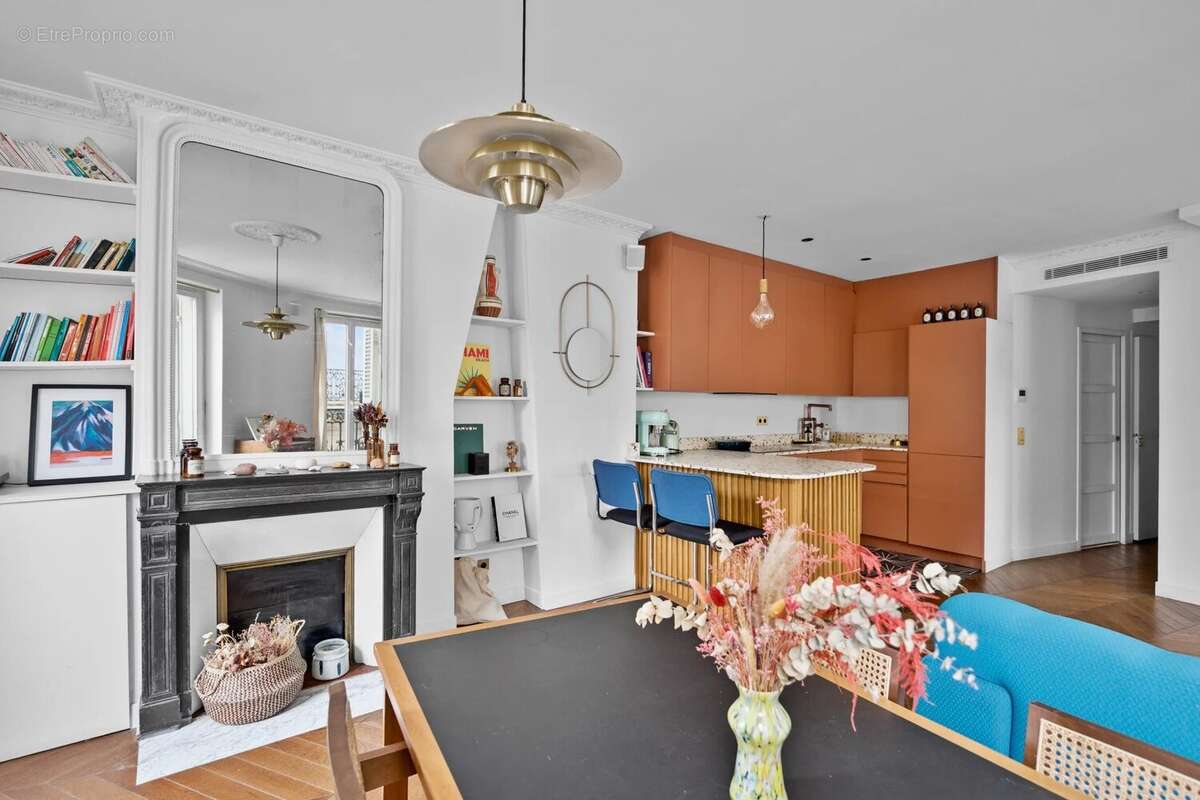Appartement à PARIS-4E
