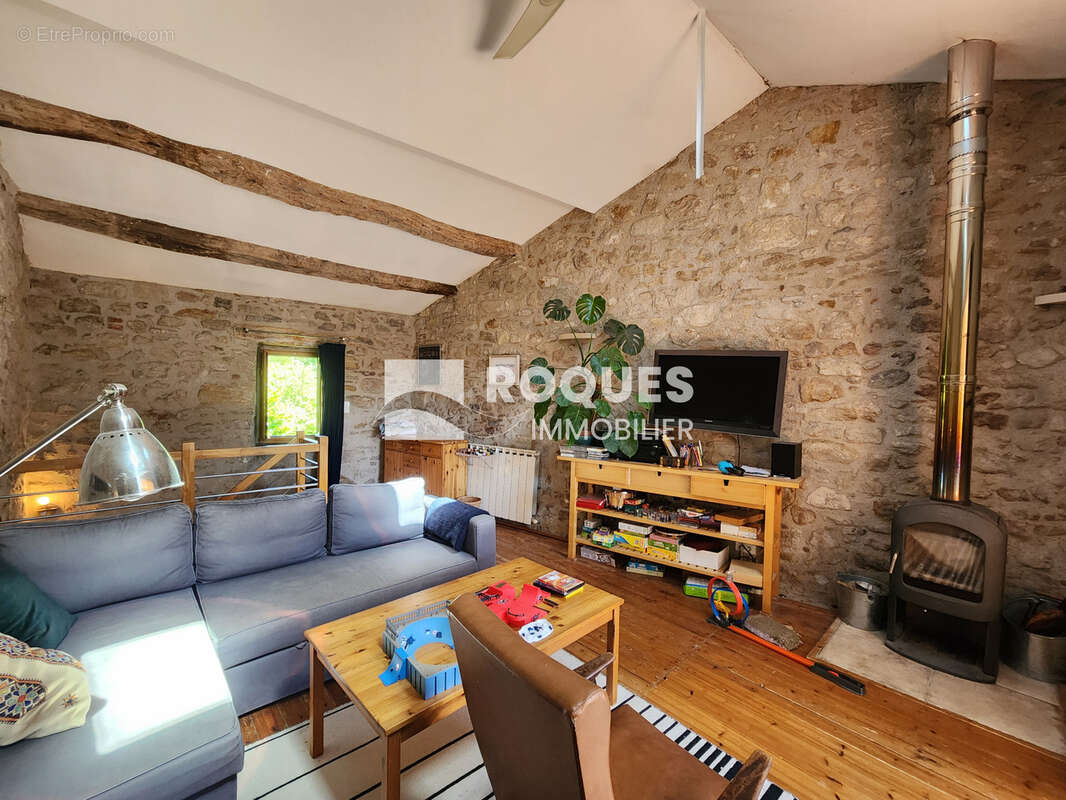 Les Plans, Maison de village avec terrasse et jardin ! - photo 23