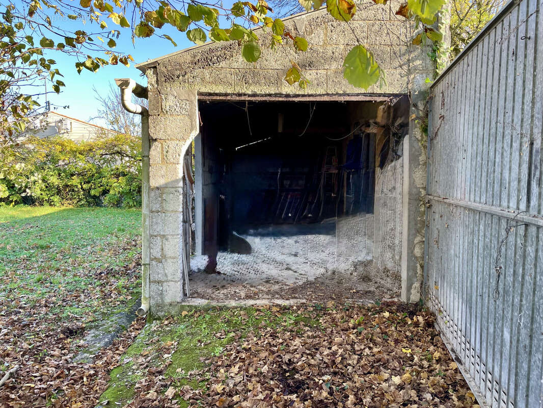 Maison à SAINT-SAVINIEN