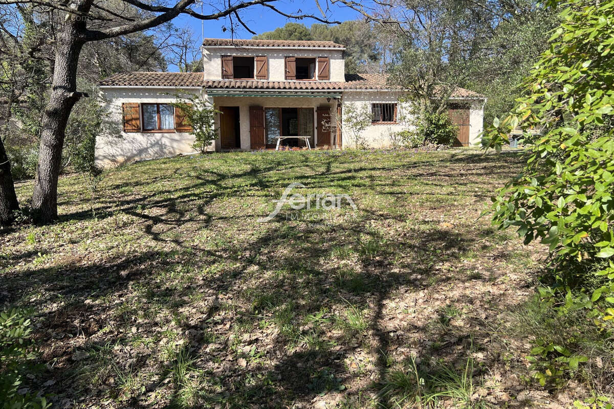 Maison à TRANS-EN-PROVENCE