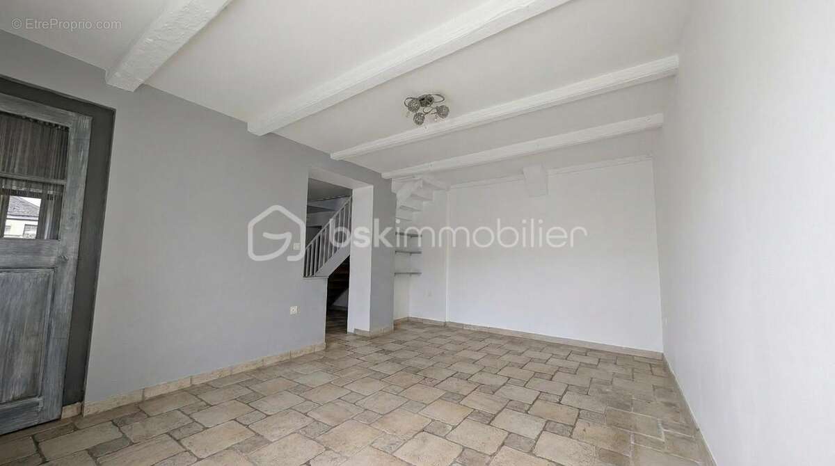 Maison de 160m² 4 chambres avec garage potentiel - photo 3
