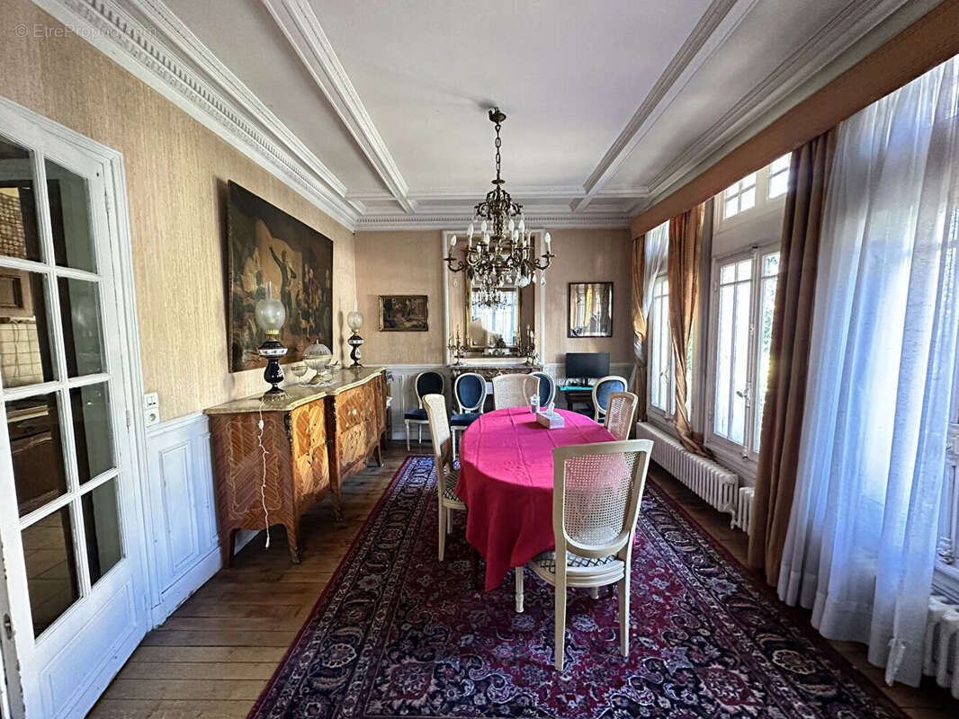 Maison à ENGHIEN-LES-BAINS