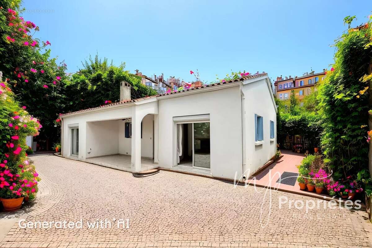 Maison à CAVALAIRE-SUR-MER