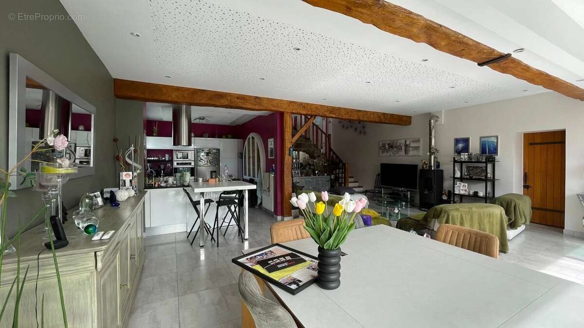 Maison à VAUX-SUR-MER