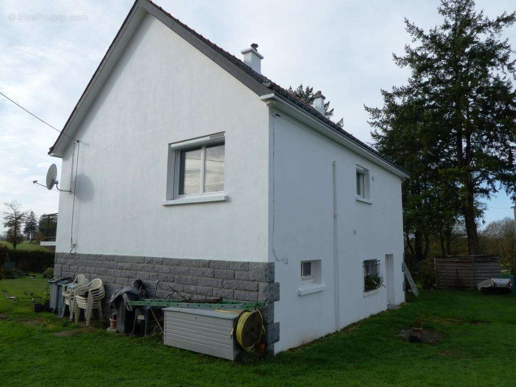 Maison à LOCMALO
