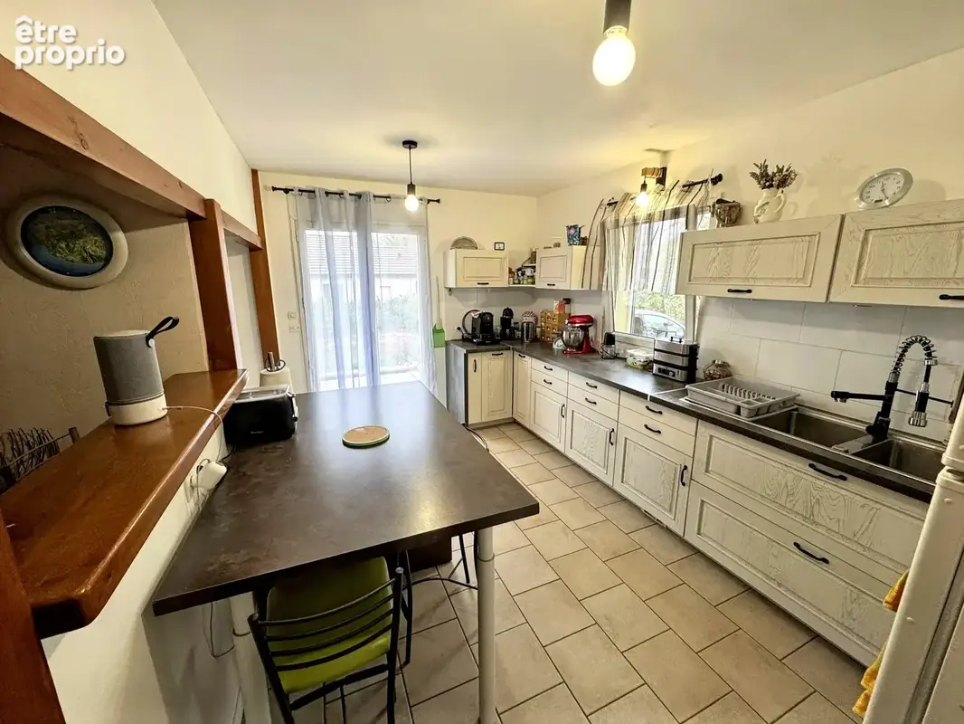 Maison familiale de 164 m² à Gatey - photo 3