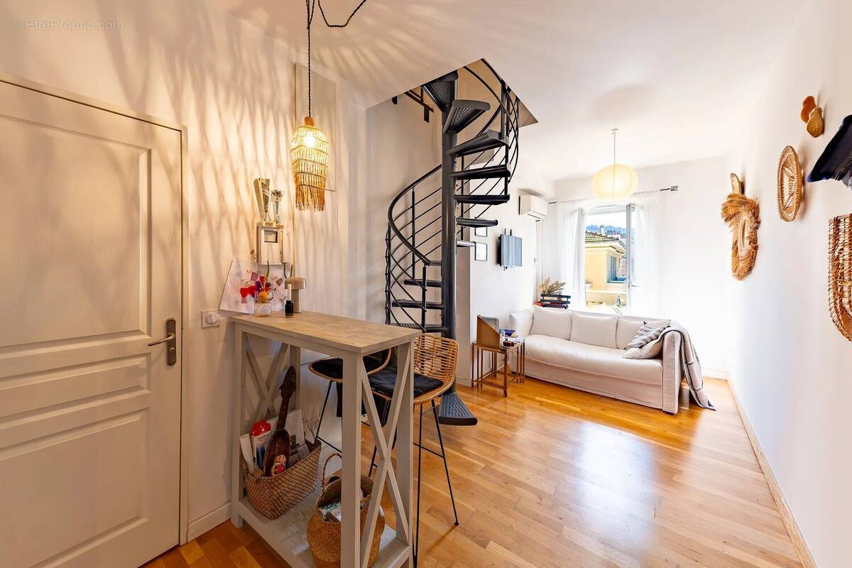 Appartement à NICE