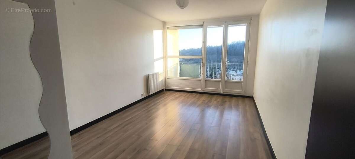 Photo 4 - Appartement à FONTAINES-SUR-SAONE