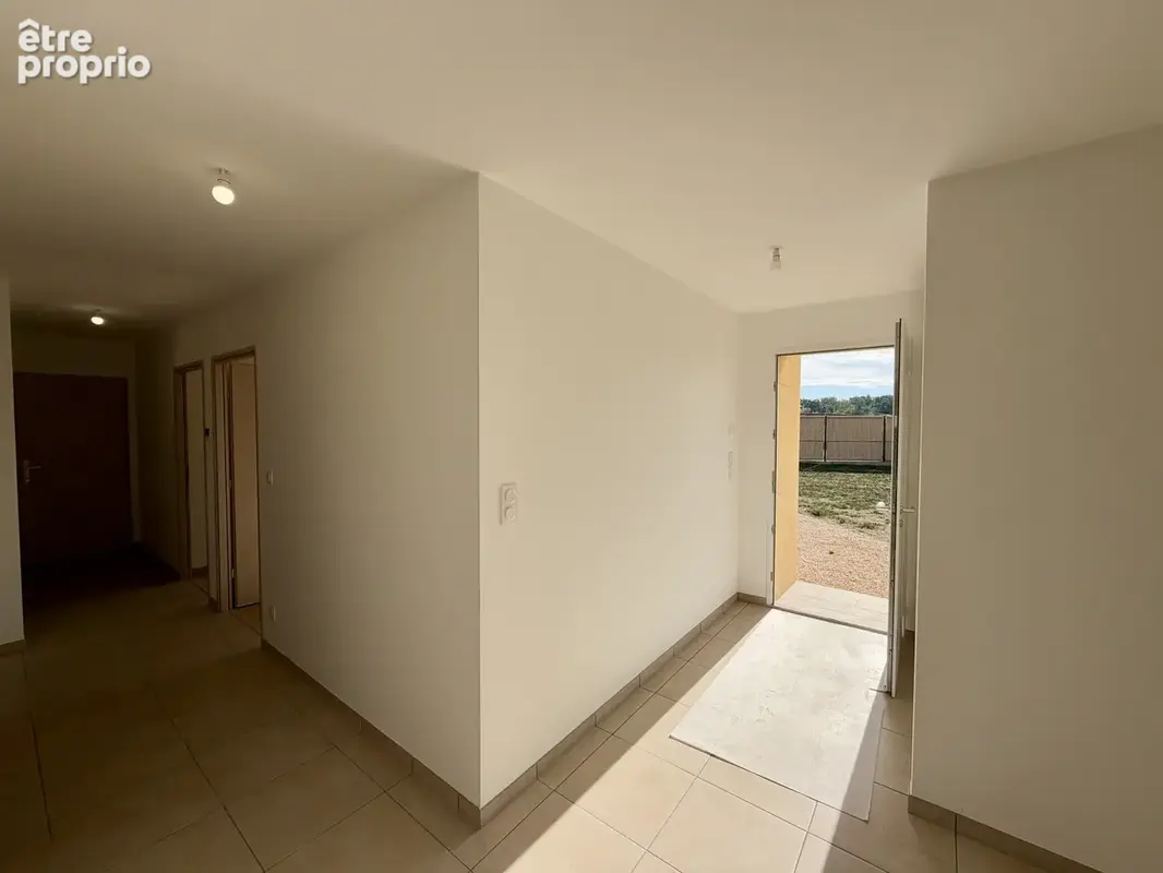 Maison neuve 3 chambres de plain-pied à 6km du centre de Louhans. - photo 12