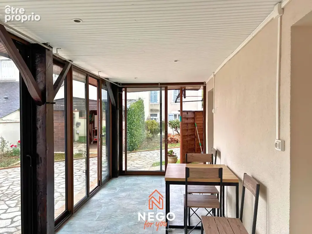 Maison  avec véranda - photo 3