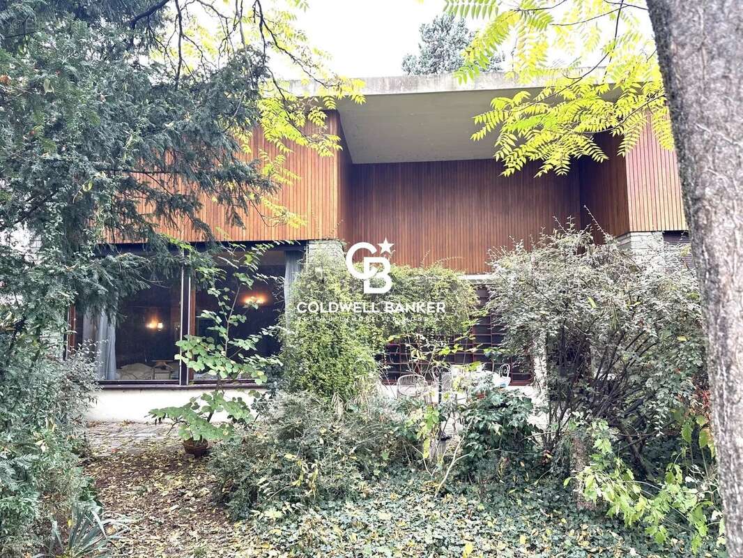 Maison à LE VESINET