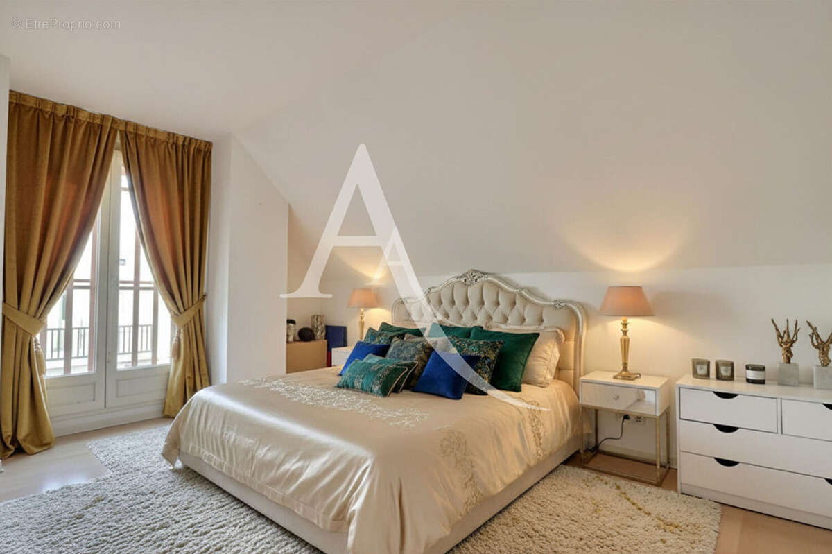 Maison à COURDIMANCHE