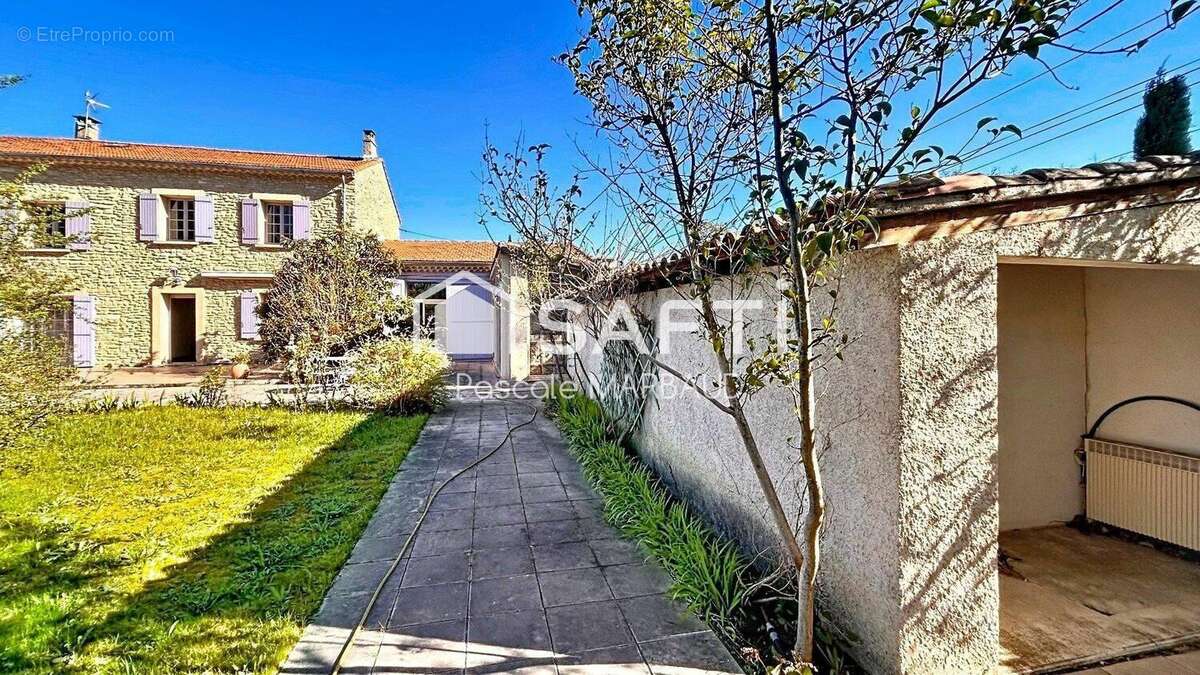 Photo 2 - Maison à L'ISLE-SUR-LA-SORGUE