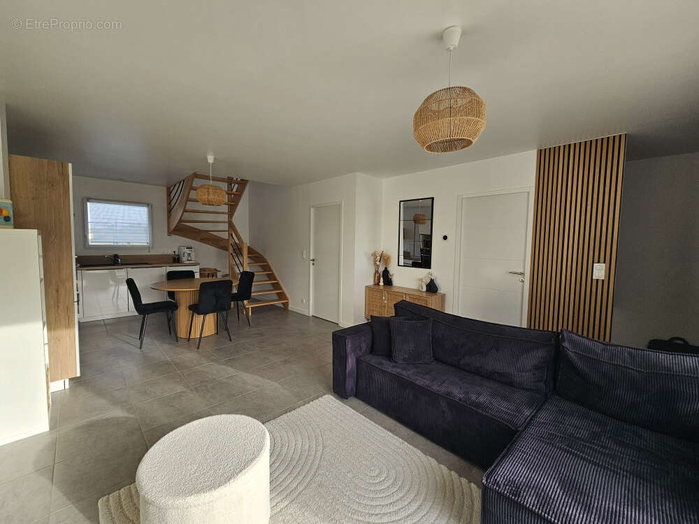 Maison à VERN-SUR-SEICHE