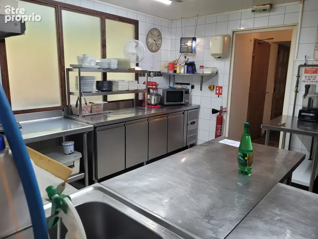 IMMEUBLE avec commerce et logement - photo 7