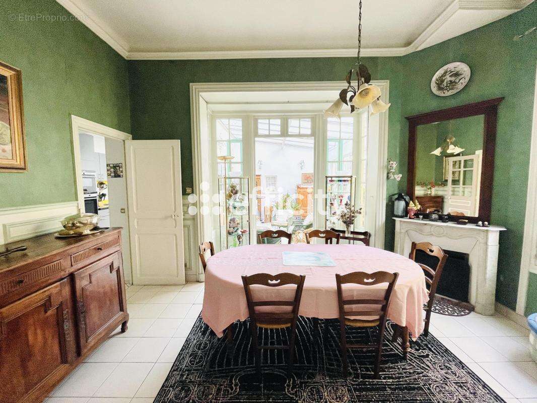 Maison à LE VESINET