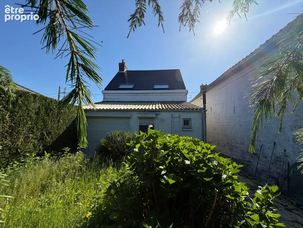 Maison individuelle de 93 m2  bâtie sur 329 m2 et terrain de 638 m2 avec garage - photo 2