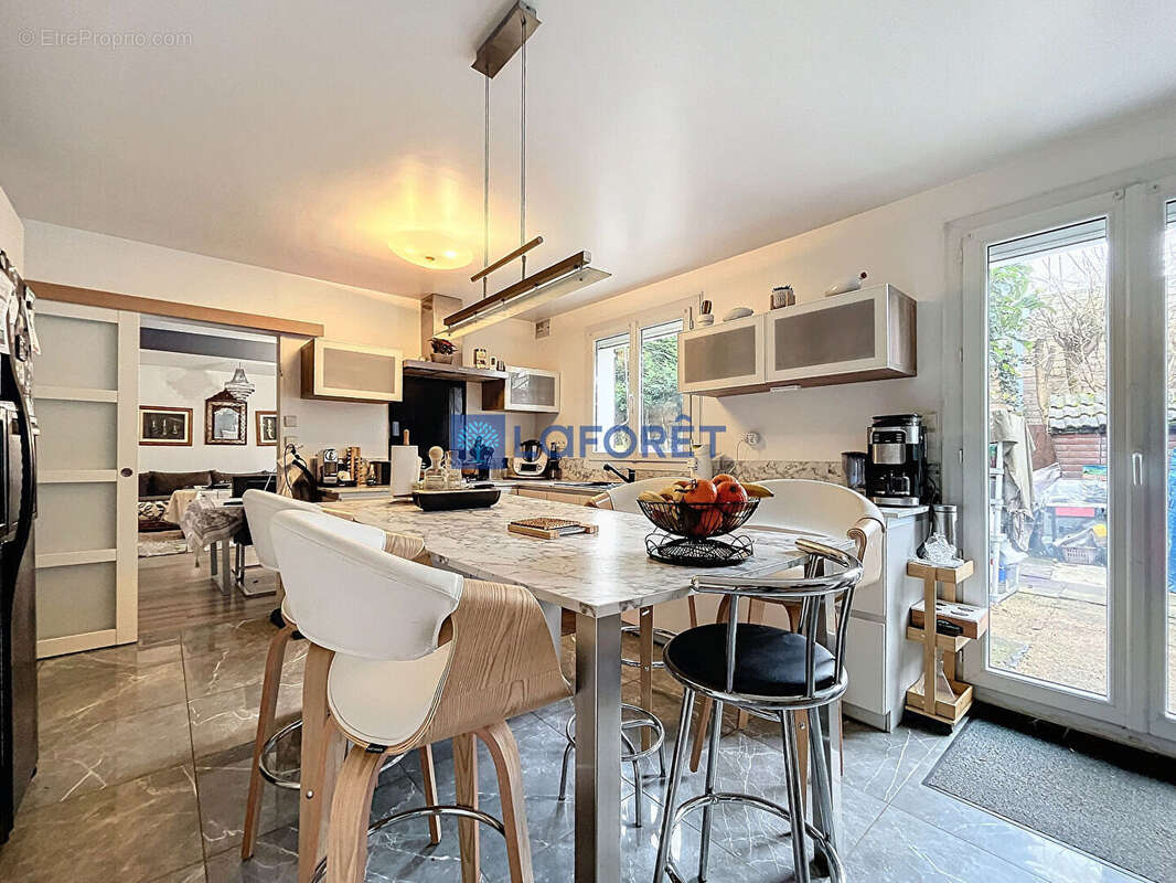 Maison à SAINT-GERMAIN-LES-CORBEIL