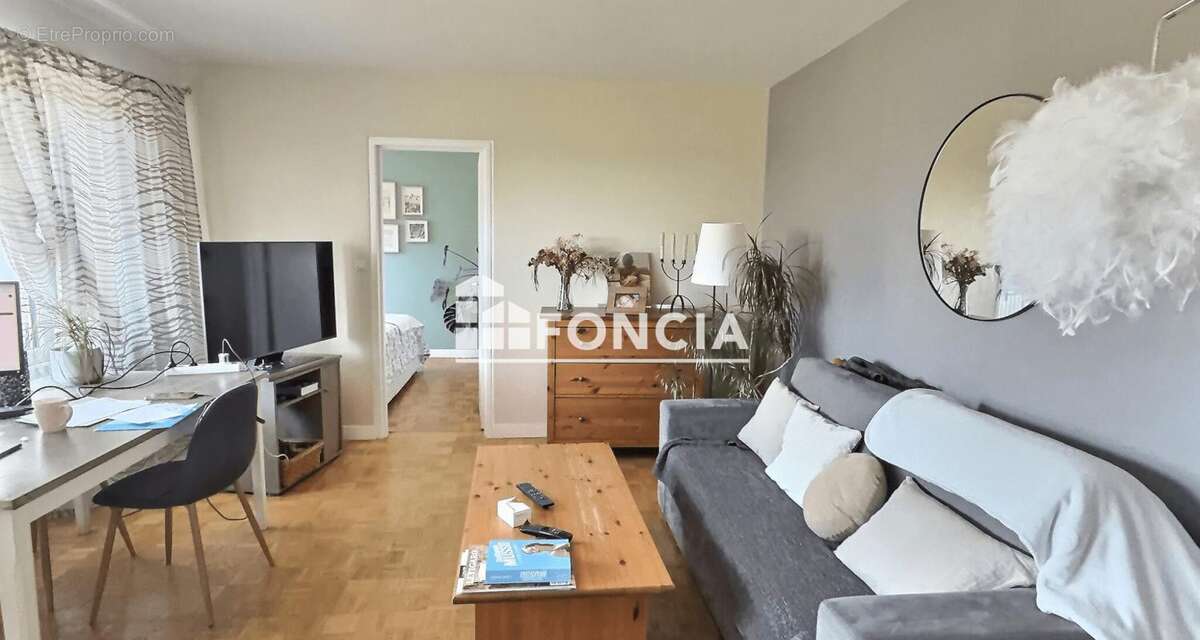 Appartement à SAINT-ETIENNE