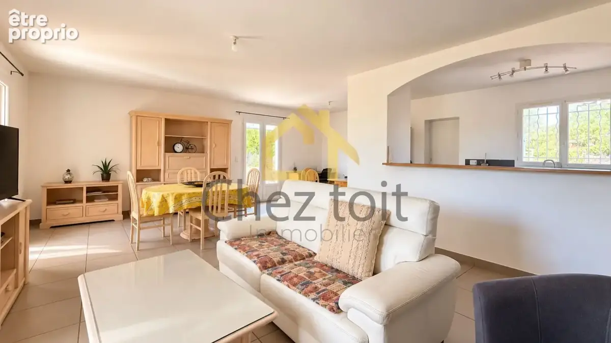 Maison de plain-pied 95 m² sur 1 300 m² de terrain - photo 7