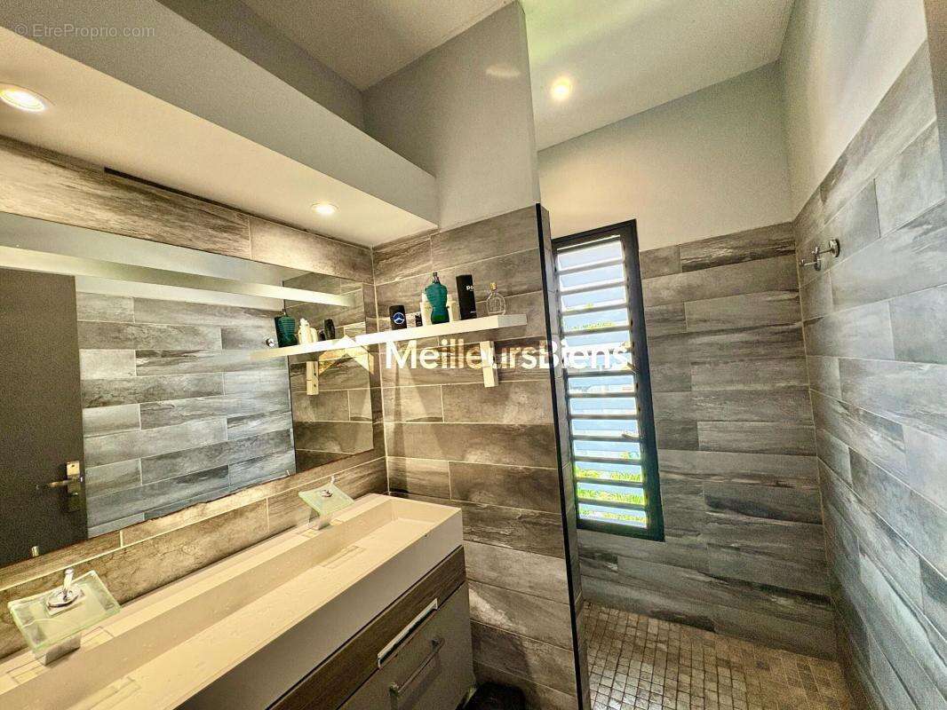 Maison à LE TAMPON