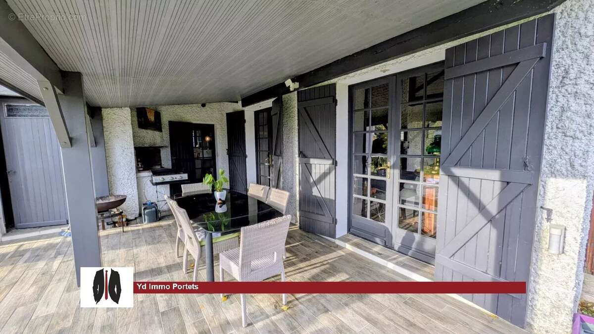 Maison à PORTETS