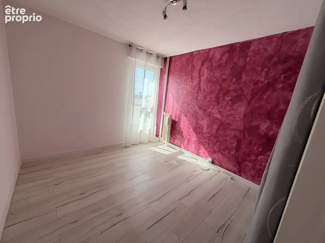 13ème Les Olives ,  Fondacle, T3 de 70 M2 , très bon état avec vue magnifique - photo 7