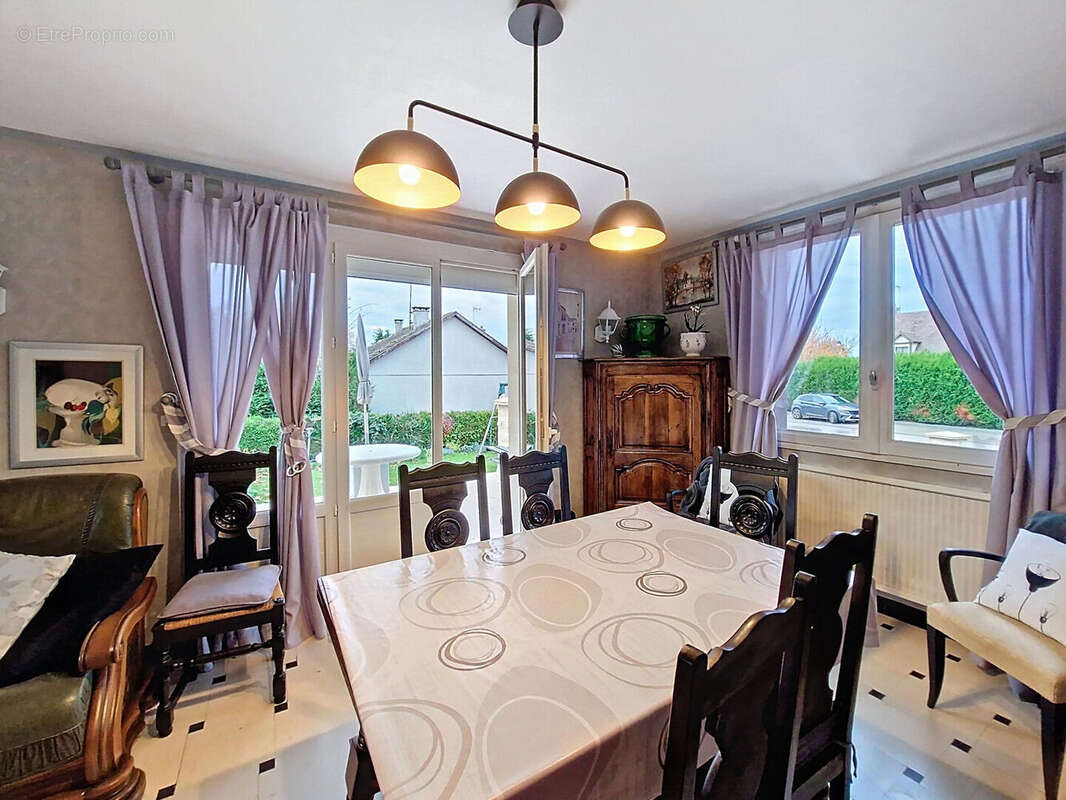 Maison à LES THILLIERS-EN-VEXIN