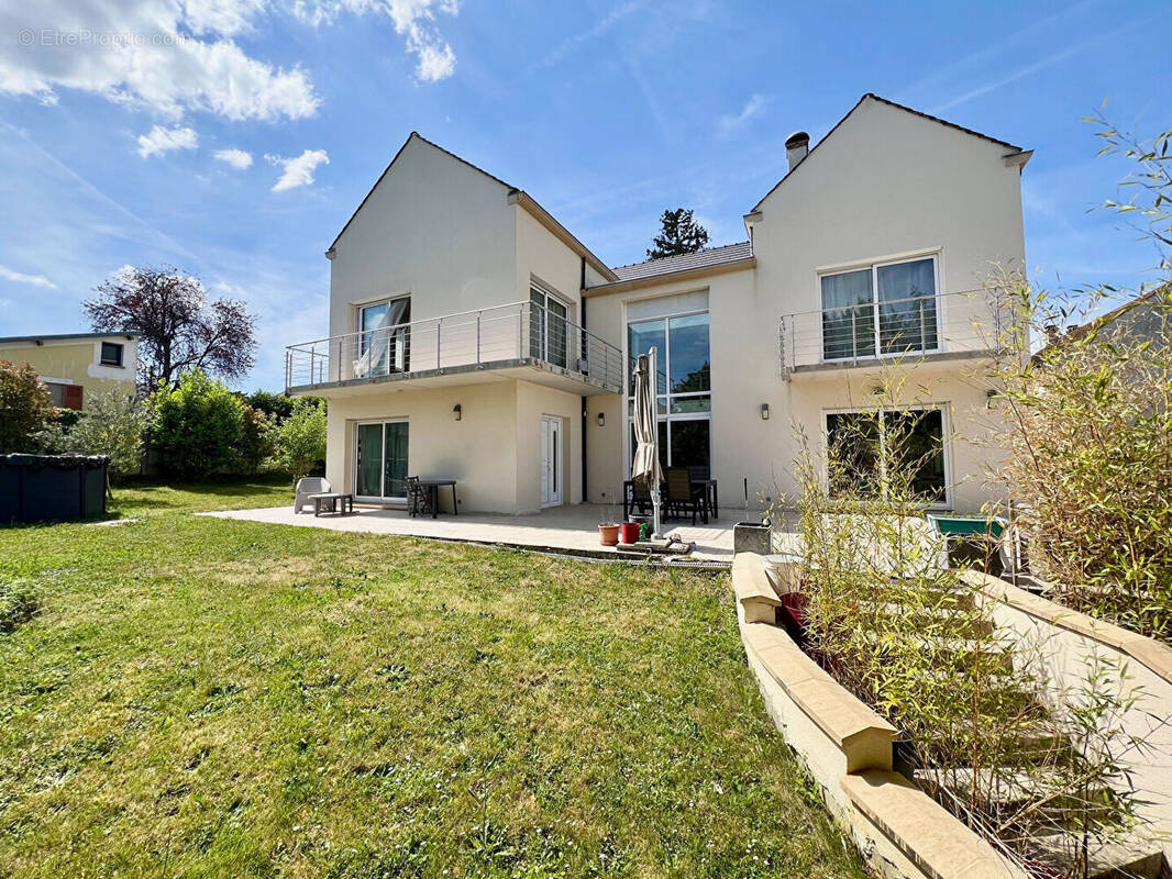 Maison à QUINCY-SOUS-SENART