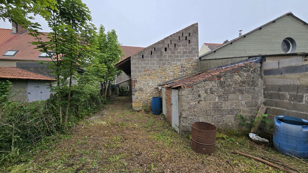 Parking à MARQUISE