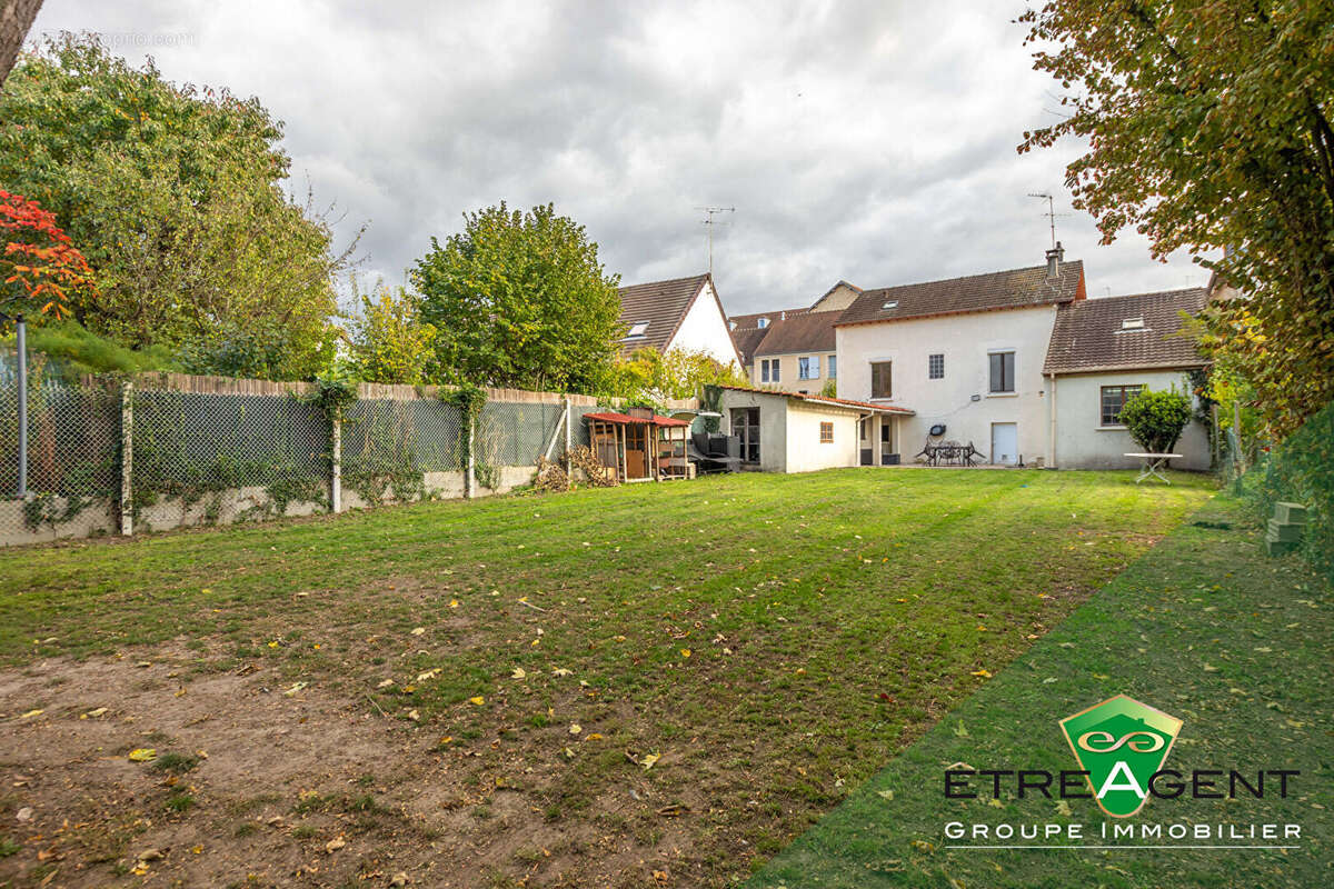 Maison à BEAUMONT-SUR-OISE
